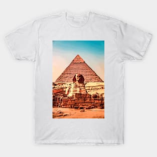 The great Sphinx and great pyramid T-Shirt